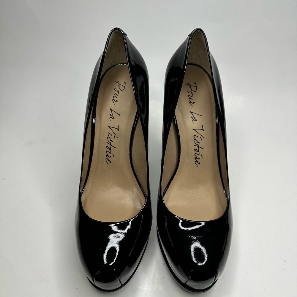 NWOT Pour Le Victoire Stilleto Heels Real Leather
